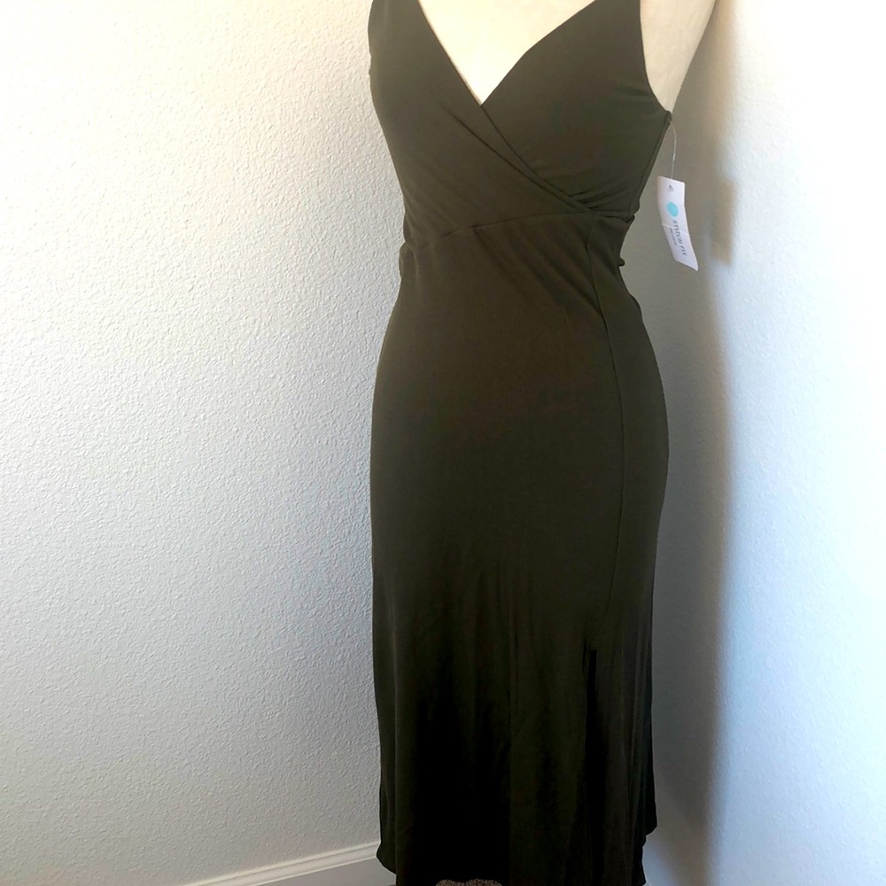 Olive Nine Britton knit ribbed midi dress